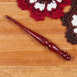 Padauk Wood Crochet Hooks 11 Padauk Wood Crochet Hooks -Clover Store 586I