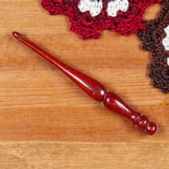 Padauk Wood Crochet Hooks 13 Padauk Wood Crochet Hooks -Clover Store 586K
