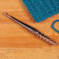 Ebony Wood Crochet Hooks -Clover Store 634L