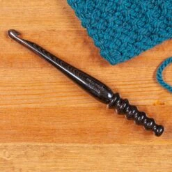 Ebony Wood Crochet Hooks -Clover Store 634M