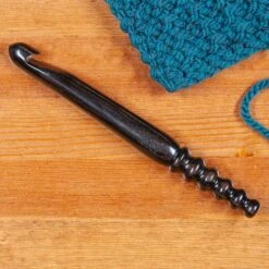 Ebony Wood Crochet Hooks -Clover Store 634P