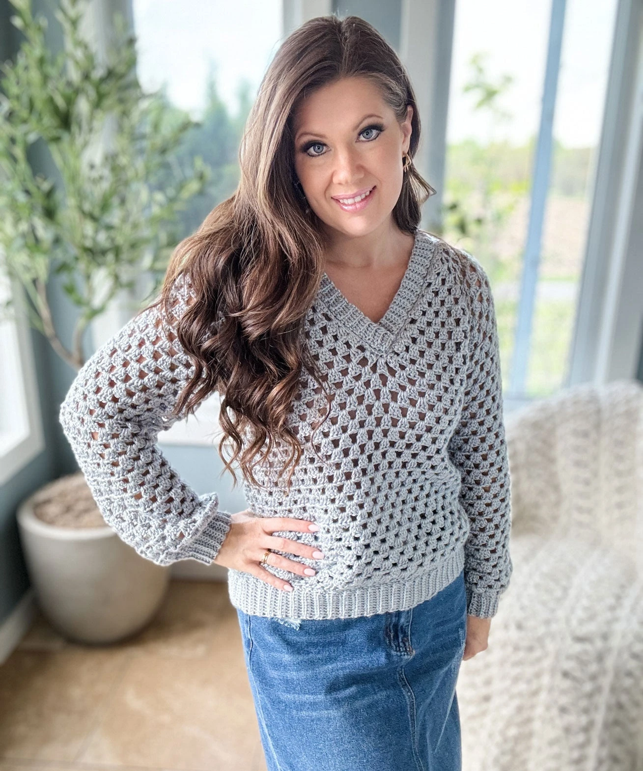 Granny Pop V-Neck Pullover 1 Granny Pop V-Neck Pullover