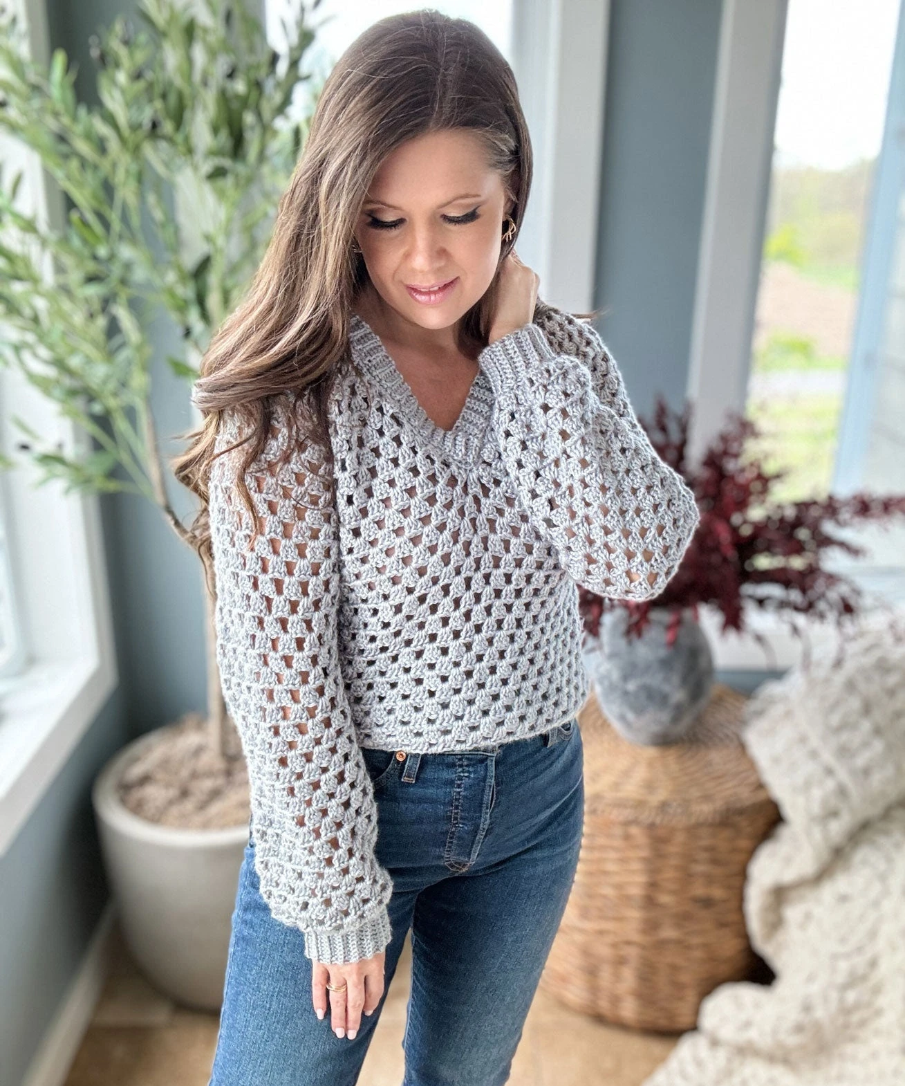 Granny Pop V-Neck Pullover 9 Granny Pop V-Neck Pullover - Image 9