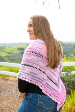 Lullaby Triangle Shawl 13 Lullaby Triangle Shawl -Clover Store Linked Crochet Scalloped Shawl Pattern wowm 13