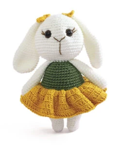 Clover Store 10 Mr. & Mrs. Bunny Crochet Kit