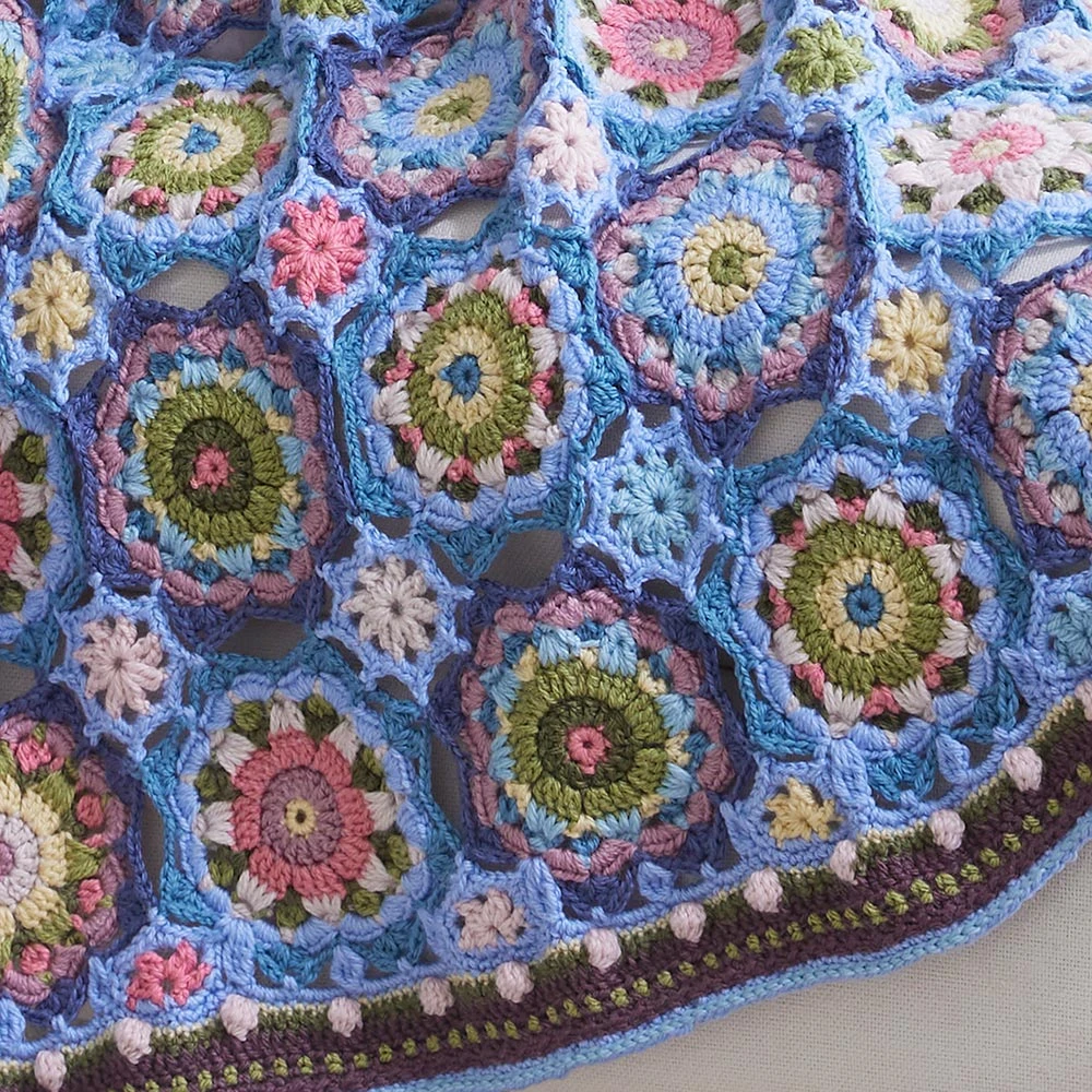 Summer Palace Throw 4 Summer Palace Throw - Image 4