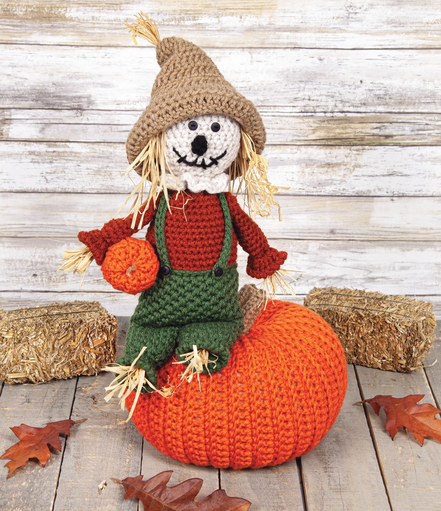 Scarecrow & Pumpkin Crochet Centerpiece 1 Scarecrow & Pumpkin Crochet Centerpiece