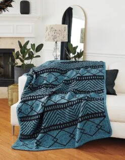 Neutral Zone Afghan -Clover Store M96861 coolstream