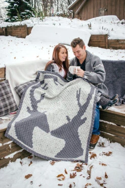 Deer Love Afghan -Clover Store img 1013 1
