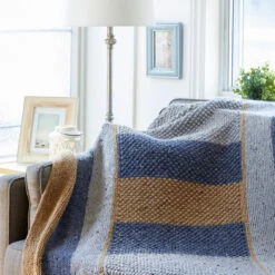 Trinity Throw -Clover Store mary maxim christmas6428